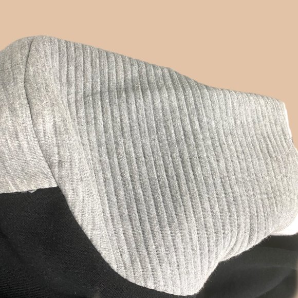 Forever 21 - Black/White/Grey Colorblock - Crewneck Sweater - Picture 5 of 5